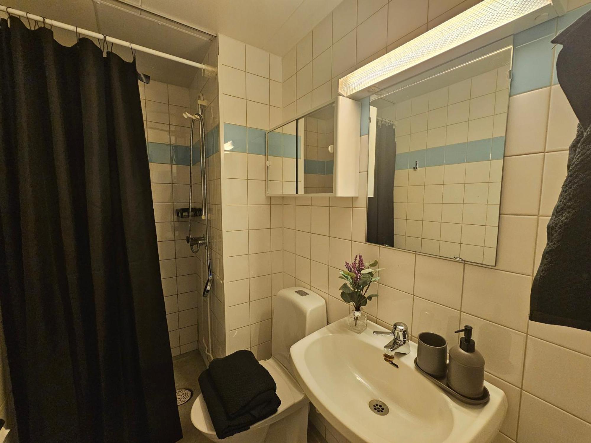 Central Room With Private Entrance And Ensuite Bathroom Стокгольм Екстер'єр фото